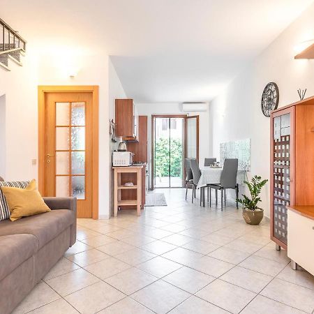 A Casa Di Luca Villa Pula Eksteriør billede